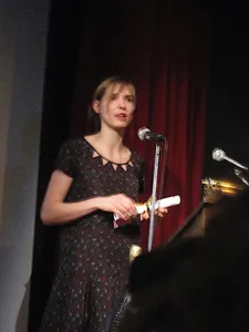 Amélie van Elmbt accepting the First Time Fest Best Director Award for Headfirst