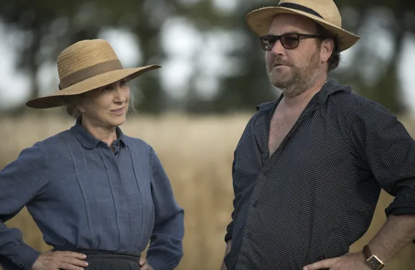 Nathalie Baye and director Xavier Beauvois filming The Guardians