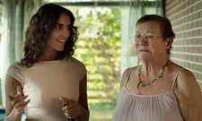 Vian (Ellaha Lack) tries to mislead Hanne (Lisbet Dahl)