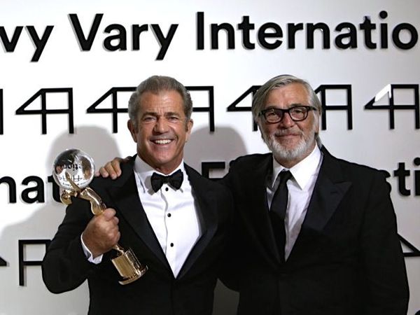 Mel Gibson with the president of Karlovy Vary International Film Festival Jiří Bartoška