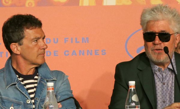 Antonio Banderas and Pedro Almodóvar at the Pain And Glory Cannes press conference