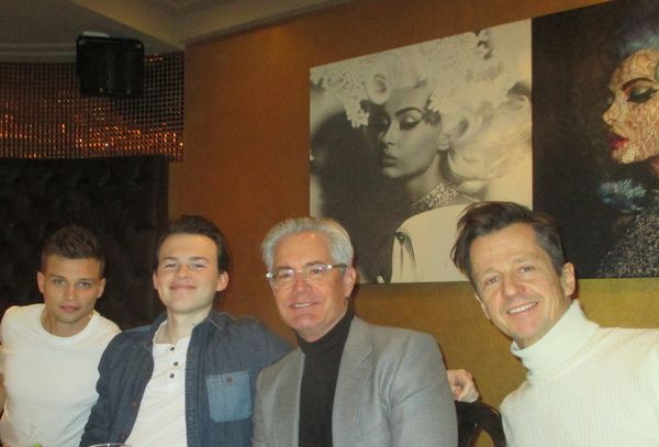 Out to lunch with Giant Little Ones - Darren Mann, Josh Wiggins, Kyle MacLachlan, and Keith Behrman