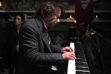 Arnaud Desplechin on Mathieu Amalric as Ismael: "I like that we can see you play the theme from Marnie, the Hitchcock film."
