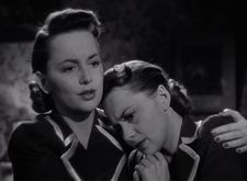 Olivia de Havilland plays twins Ruth and Terry in Robert Siodmak’s The Dark Mirror.