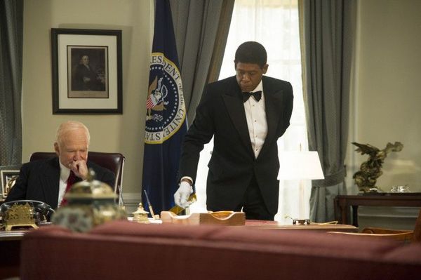 Robin Williams as President Eisenhower with Forest Whitaker as Cecil Gaines in The Butler