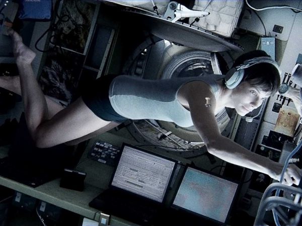 Sandra Bullock kicking ass in Gravity.