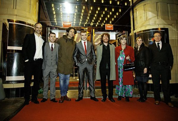 The Under The Skin cast and crew on the red carpet.
