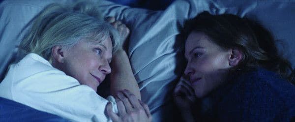 Blythe Danner and Hilary Swank in What The Had