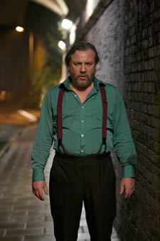 Ray Winstone has the central role in the film