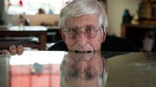 Tomi Ungerer bites back