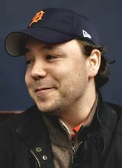 Stephen Graham gets ahead in a hat Photo: Stuart Crawford