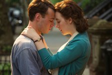 Emory Cohen and Saoirse Ronan in Brooklyn