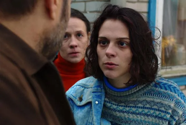 Darya Zhovner as Ila in Closeness