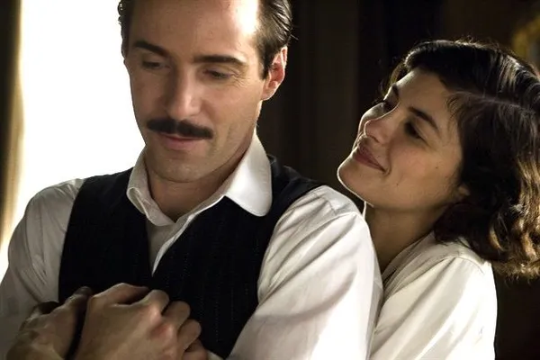 Alessandro Nivola with Audrey Tautou in Coco Before Chanel