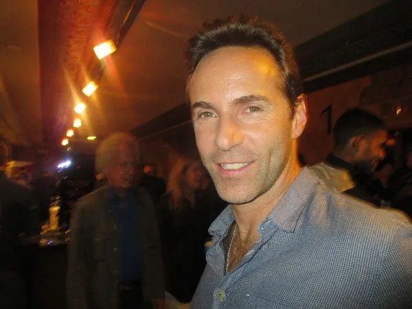 Alessandro Nivola 21