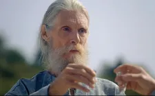 Björn Andrésen in Ari Aster’s Midsommar