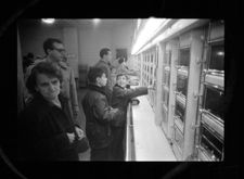 Children selecting something for lunch at a New York City Automat in The Automat (possibly Ed Bahlman’s favourite baked beans)