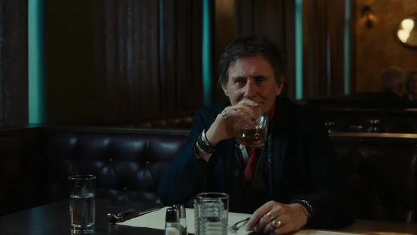 Gabriel Byrne in Death Of A Ladies' Man