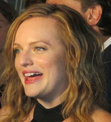 Elisabeth Moss on the Russian dolls in The One I Love: "We unwrapped them and started playing with them."