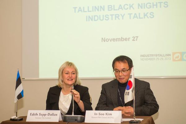Edith Sepp-Dallas and Kim In Soo signed memorandum of mutual understanding at Tallinn Film Festival industry event.
