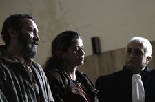 Zain's parents (Fadi Youssef and Kawthar al Haddad) with the judge (Elias Khoury)