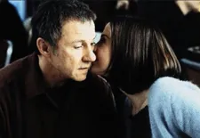 Izzy Maurer (Harvey Keitel) with Celia Burns (Mira Sorvino) in Lulu On The Bridge