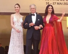 Family gathering - daughter Carys, Michael Douglas and Catherine Zeta-Jones