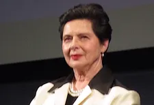 Susanna Fogel on Isabella Rossellini: “When we were rehearsing she read the dialogue where she talks about the male ants and female ants. And she had a lot of notes!”