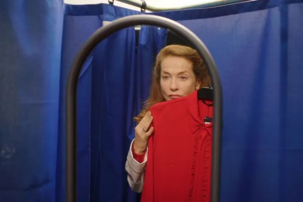 Isabelle Huppert 34