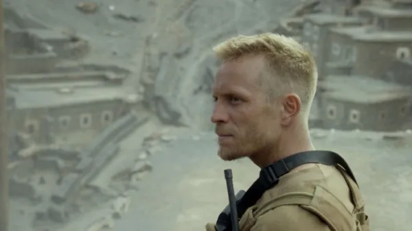 Jérémie Renier in Neither Heaven Nor Earth