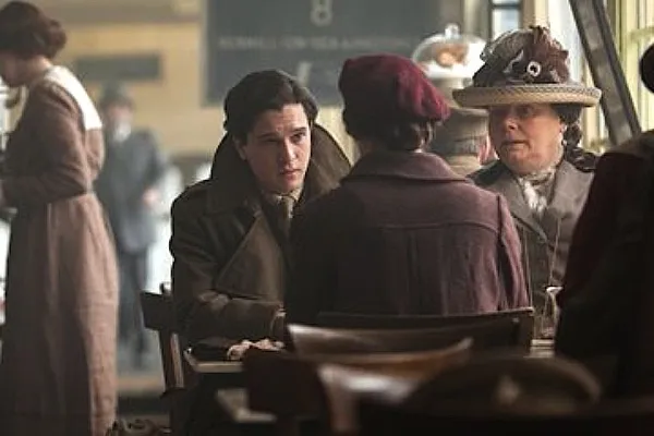 Kit Harington, Joanna Scanlan and Alicia Vikander in Testament Of Youth