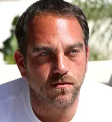 Michael Sugar: " I have to sell it - so I have to love it."