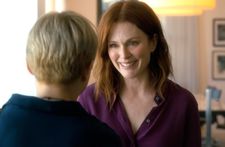 Bart Freundlich on Isabel (Michelle Williams) with Theresa (Julianne Moore): “There are certain things you can't control.”
