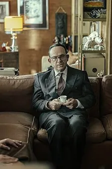 Paolo Pierobon as Giulio Andreotti