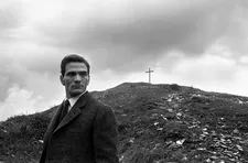 Pier Paolo Pasolini at the Monte dei Cocci, Rome (1960)