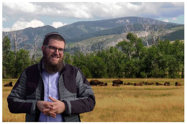 Chaim Bruk in The Rabbi Goes West