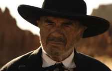 Robert Forster as the Preacher: "We like the idea of this prologue. It is very Beckett, I guess, but not in a conscious way. We just love the kind of tone he sets up."