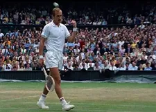 Stan Smith on the tennis court