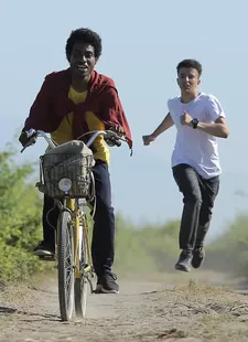 Scene from Karlovy Vary top prizewinner Summer Of Love