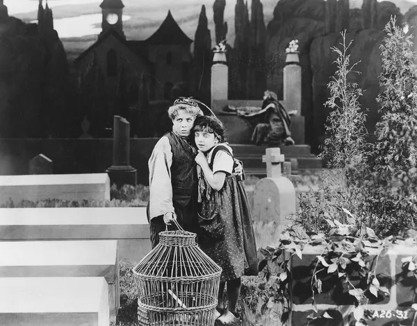 The Blue Bird will open the festival