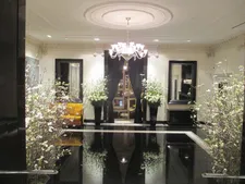 Matthew Miele on The Carlyle Hotel: "The lobby is what it was when it was built. That marble is the original. Bemelmans was 1947 when they did this."