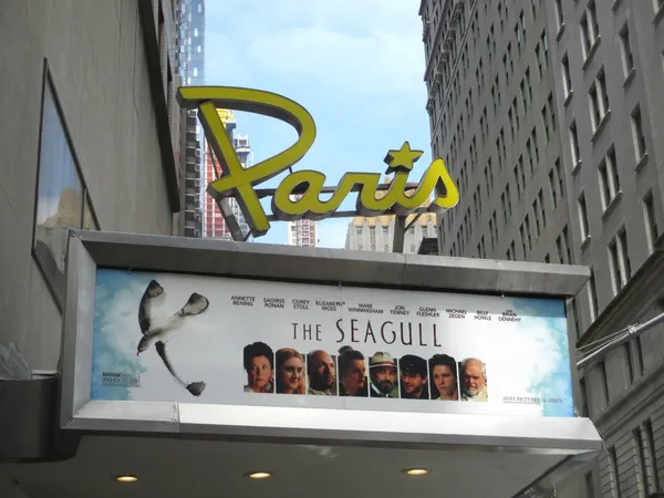 Michael Mayer's bountiful adaptation (with screenwriter Stephen Karam) of The Seagull stars Annette Bening, Saoirse Ronan, Elisabeth Moss, and Brian Dennehy with Corey Stoll, Billy Howle, Jon Tenney, Michael Zegen, Glenn Fleshler, and Mare Winningham