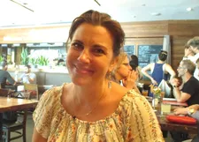 ‪Tiffany Bartok‬ on Kevyn Aucoin: "He could sense any fear. I know Linda Evangelista, he made her feel like 'You got this!' You know, 'I got you, you got this.' Because it's scary to be that vulnerable."