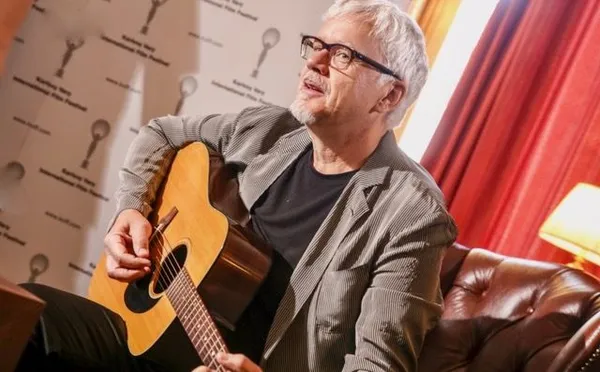 Tim Robbins will be in concert with The Rogues Gallery Band - playing at the Karlovy Vary International Film Festival