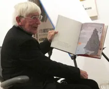 Tomi Ungerer reading Fog Island: "I read and I write my stories in French, in German and in English."