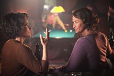 Barbara Sukowa as Hannah Arendt and Janet McTeer as Mary McCarthy in the film