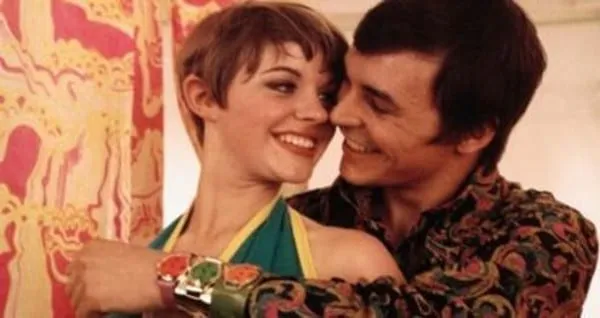 Here We Go Round The Mulberry Bush