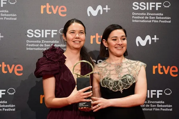 Blue Moon's diretor Alina Grigore and producer Gabriela Suciu