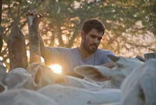 Juliano Cazarré as Iremar in Neon Bull. 'The link with the real world was present the whole time'