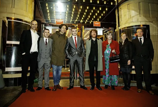 The Under The Skin cast and crew on the red carpet.